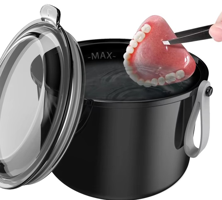 Aligner Soaking Boxes — Original photo